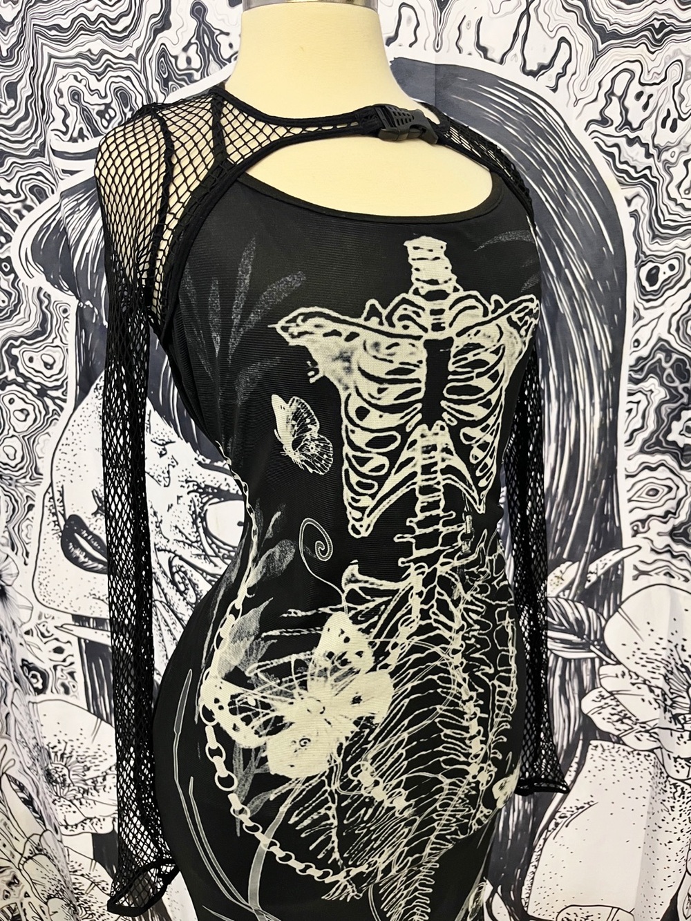 Dolls kill poster girl Fishnet Shawl